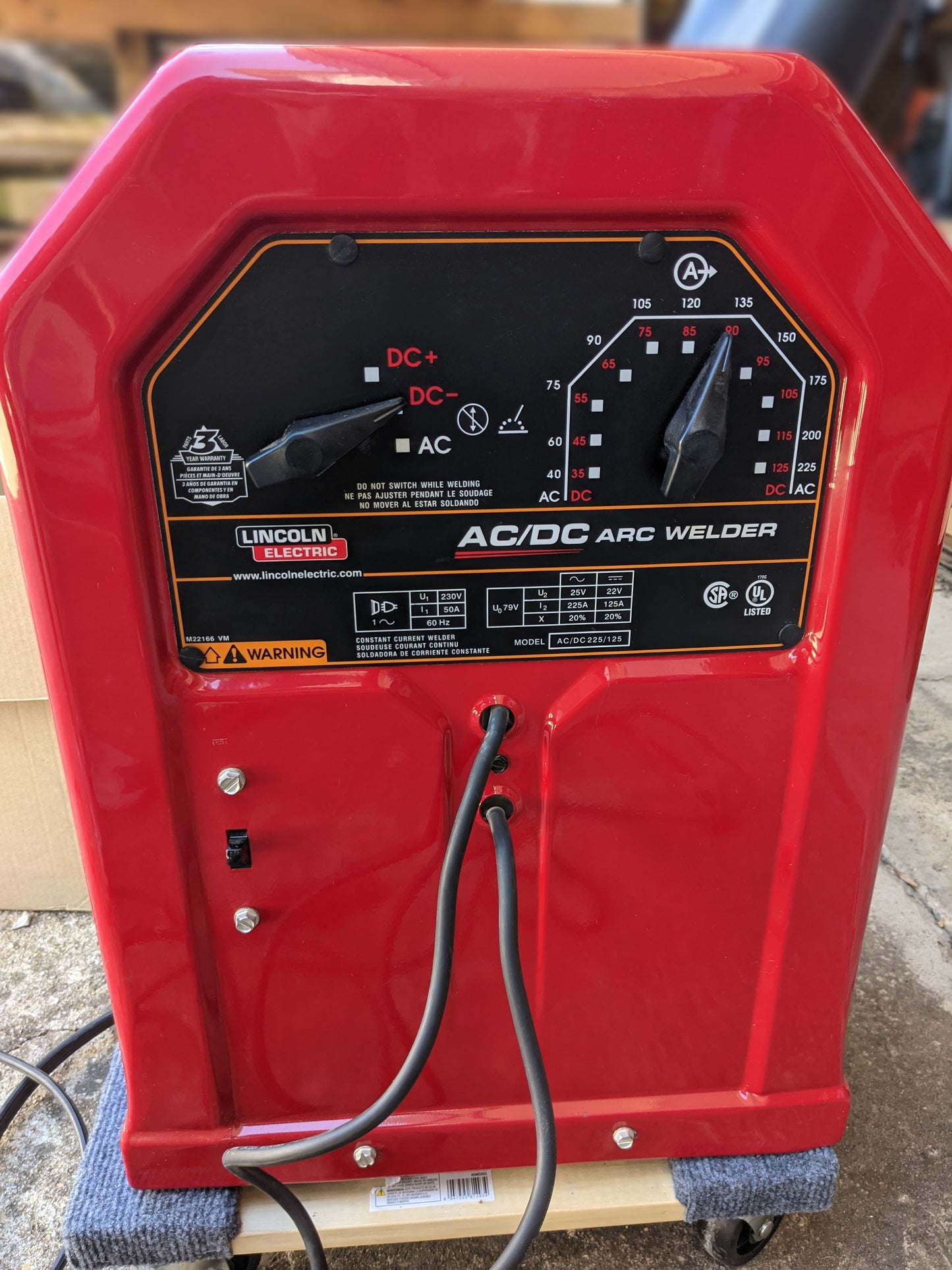 Lincoln AC/DC 225/125 Arc/Stick Welder